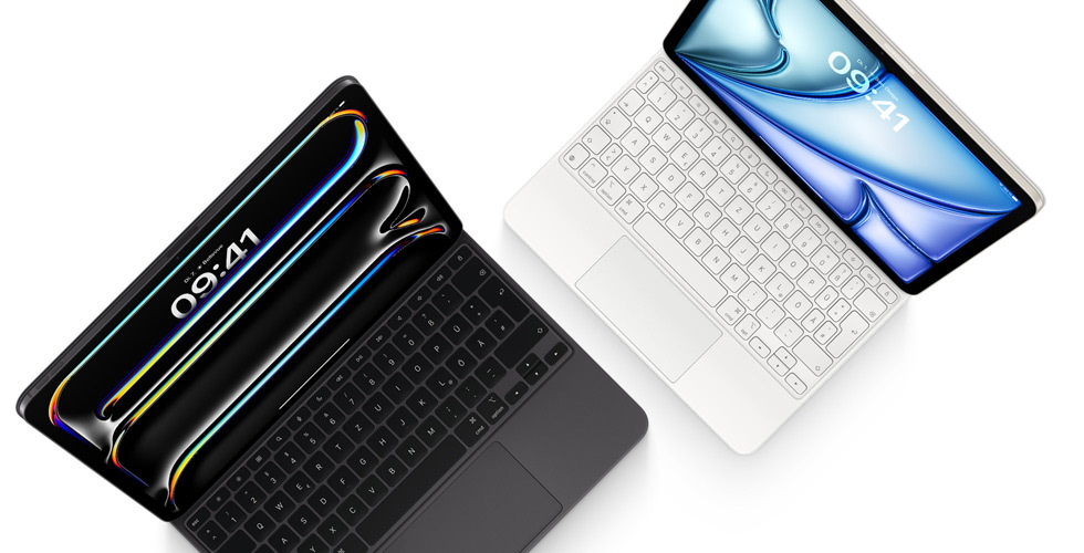 Draufsicht auf das iPad Pro, befestigt am Magic Keyboard für iPad Pro in Schwarz, und das iPad Air, befestigt am Magic Keyboard für iPad Air in Weiß.