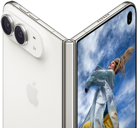 „iPhone Duo“, iš dalies atvertas kaip knygelė su sulenkimo mechanizmu centre, išorinės galinės dalies kairėje pusėje yra „Apple“ logotipas ir dvi kameros, dešinėje pusėje išoriniame ekrane rodomas šviesiaplaukio žmogaus portretas