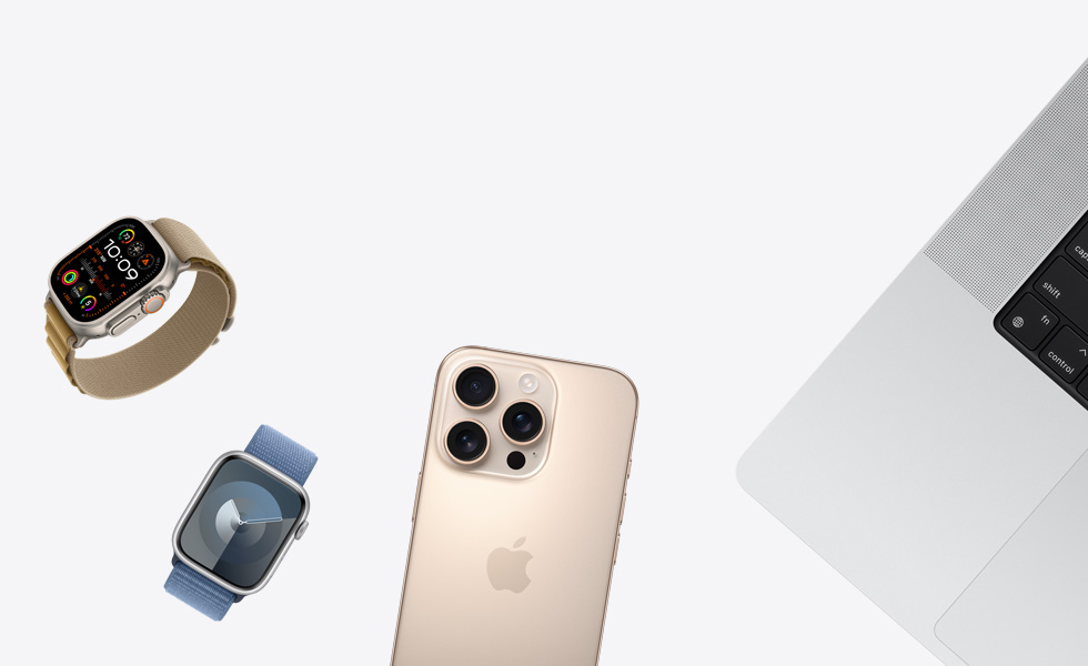 Verschillende producten bij elkaar, waaronder Apple Watch in de kleur Natural met Tan Alpine-bandje, Apple Watch in de kleur Zilver met Periwinkle sportbandje, iPhone in Desert Titanium en MacBook in de kleur Zilver